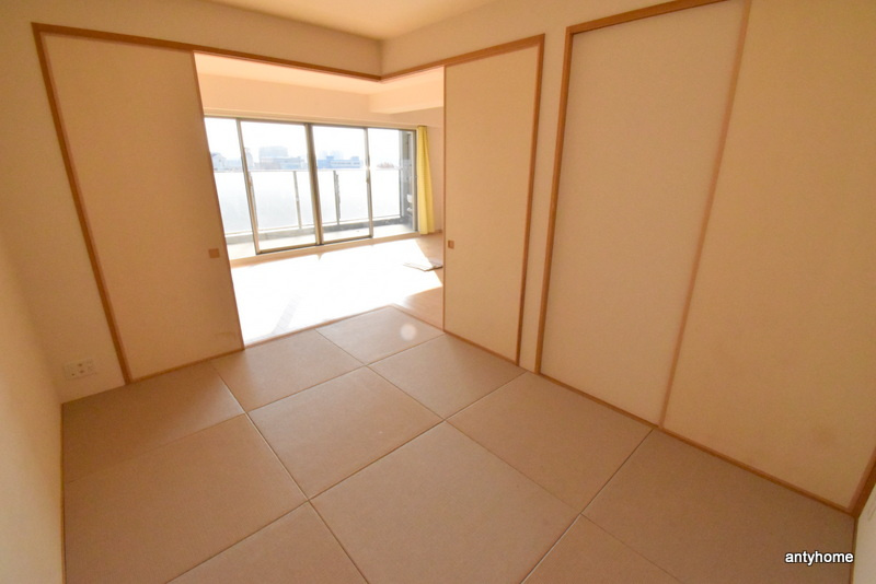 プラウド江坂　仲介手数料無料の和室