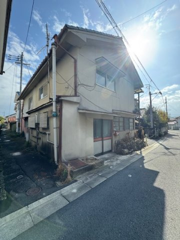 五條市野原西2丁目　中古戸建の外観|◆自然豊かな環境♪　◆吉野川すぐ♪　吉野川祭りでは夜店が出たり花火で夏の夜空が彩られます♪