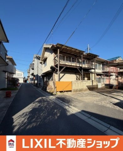【外観】 | 五條市野原西2丁目　中古戸建 | ＼収益物件にも建替え用地にもおすすめ!／◆和歌山線『五条』駅徒歩18分♪　◆自然豊かな環境♪　◆吉野川すぐ♪