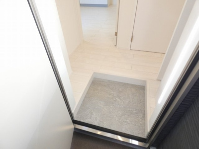 【玄関】 | リヴェール尾頭橋