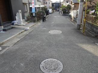 【前面道路含む現地写真】