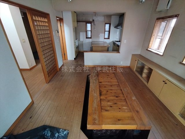 【居間・リビング】 | 日高市下鹿山 | 開放感があり日当たり良好です