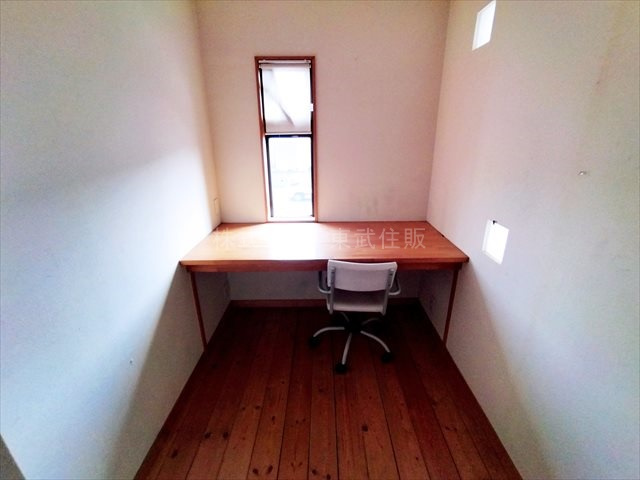 【洋室】 | 日高市下鹿山 | 洋室4.5帖中央、使い勝手のいい洋室です