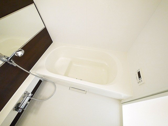 グランディールＡ　（小瀬町）の浴室|広い浴槽でゆっくりと入浴していただけます