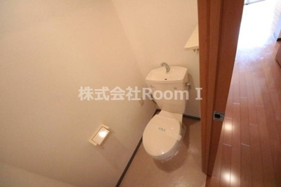 【トイレ】 | ブランクレール谷町 | 清潔感のあるトイレです