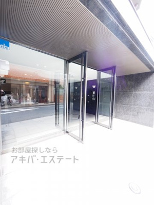 【エントランス】 | ルーブル市ヶ谷