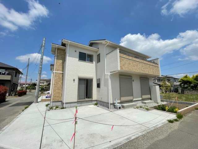 藤岡市藤岡（全2棟）2号棟の前面道路含む現地写真|前面道路含む現地写真です