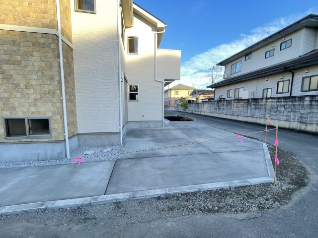 藤岡市藤岡（全2棟）2号棟の駐車場|駐車場があります