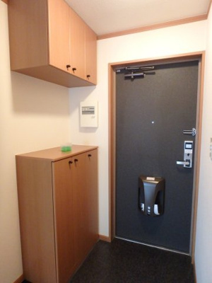 【玄関】 | フェアリー芳明