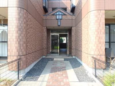 【エントランス】 | フェアリー芳明