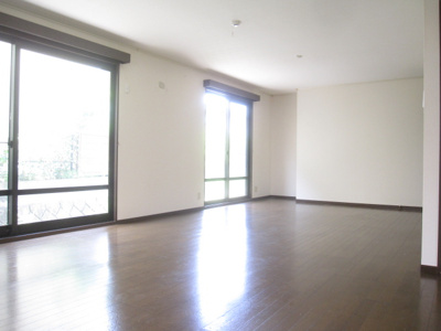 【居間・リビング】 | 桜が丘2丁目一戸建住宅