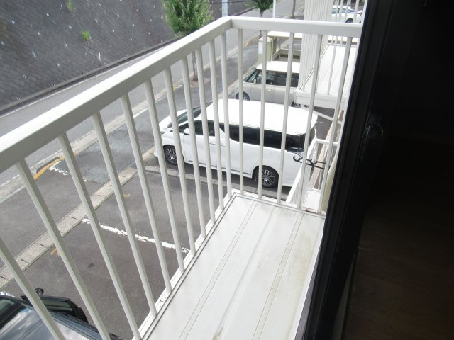 プラティ　ニューセジュールのバルコニー|サンプル