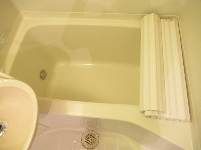 プラティ　ニューセジュールの浴室|サンプル