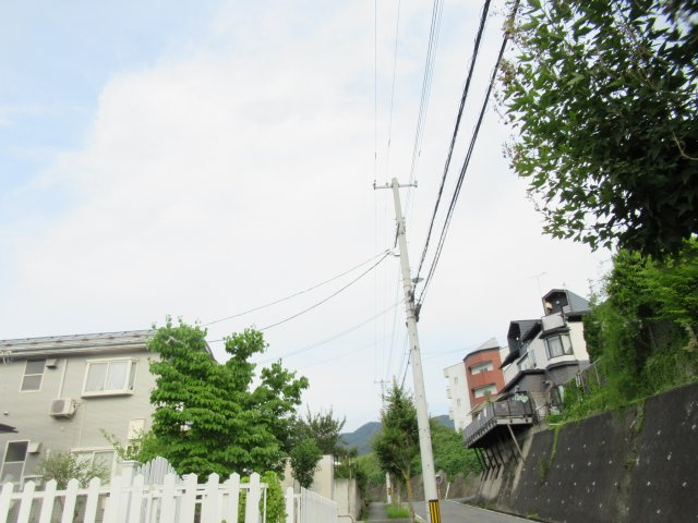 プラティ　ニューセジュールの周辺