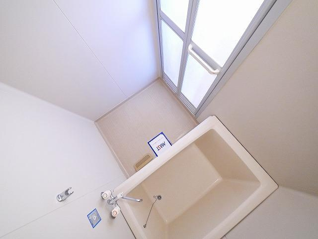 ツインハイムの浴室|コンパクトで使いやすいお風呂です