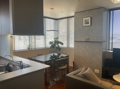 【居間・リビング】 | ジオグランデ梅田茶屋町レジデンス