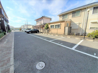 【駐車場】