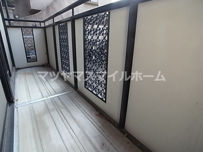 【バルコニー】 | グリーンヒル清滝