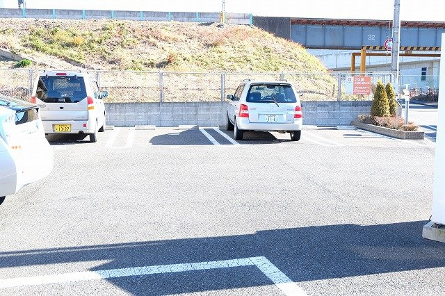 ラ・セジュールの駐車場