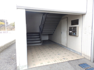 【エントランス】