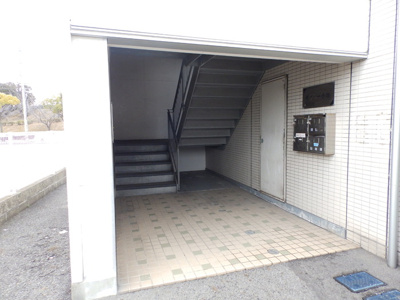 【エントランス】 | ダラミー小串 