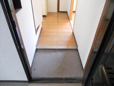 コーポ津田の内装|玄関から