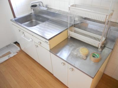 コーポ津田のキッチン|２口ガスコンロ設置可