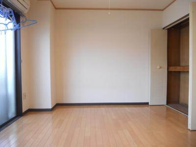 コーポ津田の居間・リビング