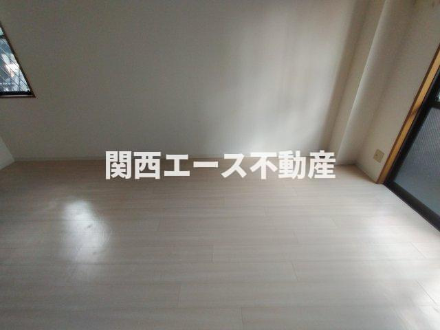  | メゾンアイリス