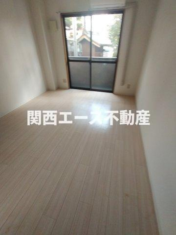  | メゾンアイリス