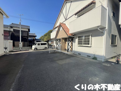 【駐車場】 | フォレストガーデン | カースペースがあります