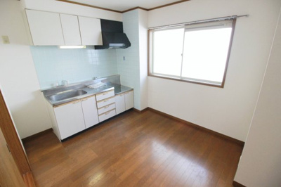 【居間・リビング】 | サマックスグランシャリオ | 6帖ダイニングキッチン