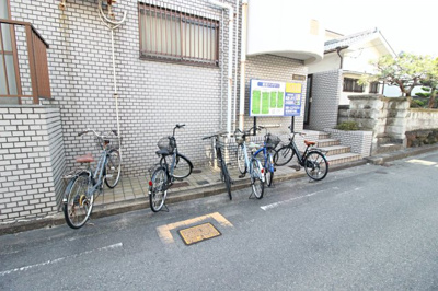 【その他共用部分】 | 前田ハイツ | 駐輪スペース