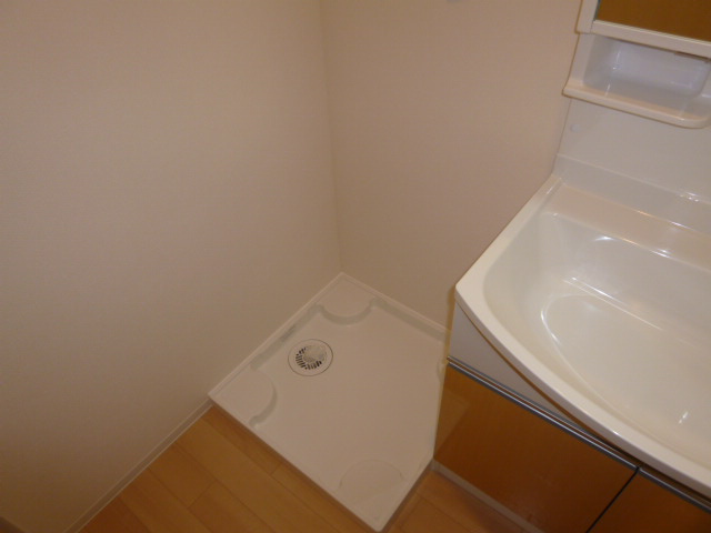 サージュのその他|洗濯機置き場