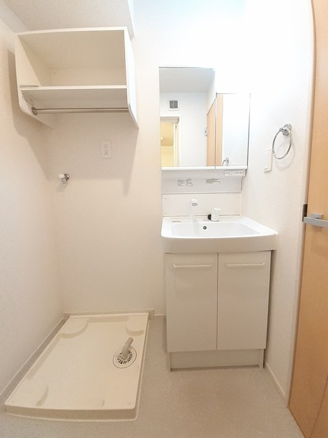 ジーク・シュヴェーアトの洗面所|☆朝の身支度もらくらく洗面化粧台☆