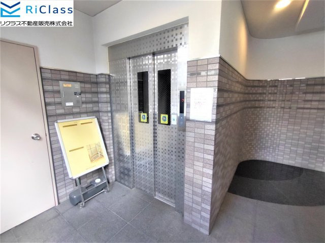 コスモ三宮アーバンスクエアのエントランス|ゆとりのあるエントランスです