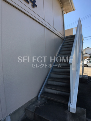 【エントランス】 | エレガンスハイツ金子 | ゆとりのあるエントランスです
