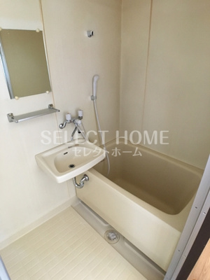 【浴室】 | エレガンスハイツ金子 | 落ち着いた空間のお風呂です
同型タイプ