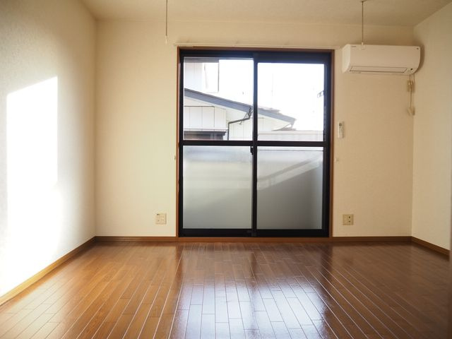 【設備】 | ラピュータＣ棟 | エアコン付いてます