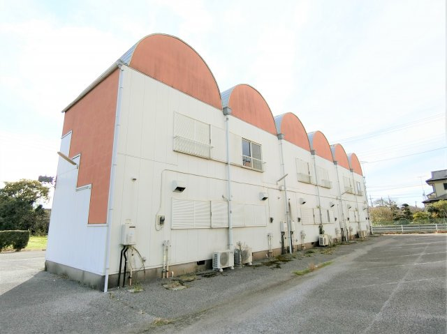 茂原市長尾のアパートの外観