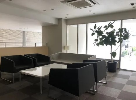 毎日通るロビーはこのようになっています