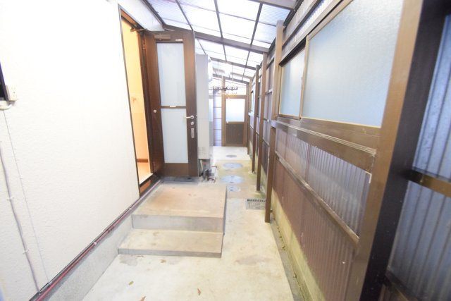 【バルコニー】 | 暖かな日差しのふりそそぐバルコニー