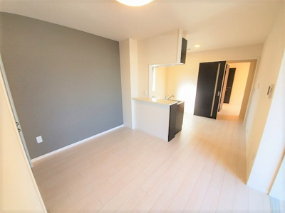 【居間・リビング】 | ロイヤルハイツしきⅡ番館