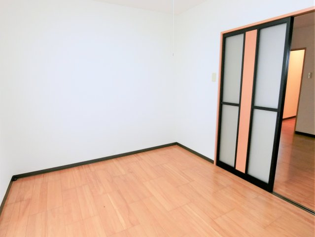 アサヒコーポの洋室