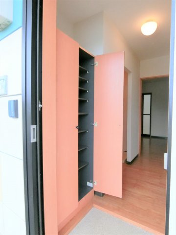 アサヒコーポの玄関