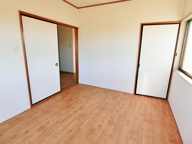 早野アパートBの洋室