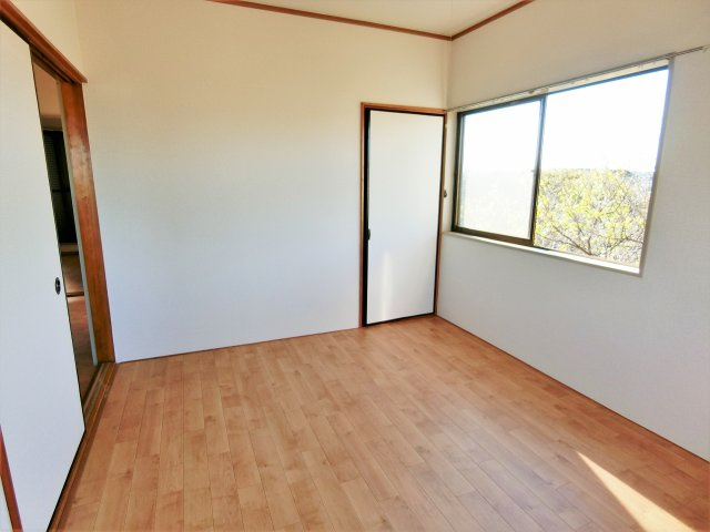 早野アパートBの洋室