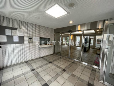 【エントランス】 | ジョイホームズⅡ | ゆとりのあるエントランスです