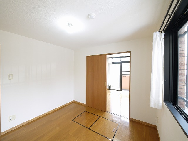 セントポーリア（大安寺）の洋室|ゆったりした洋室です