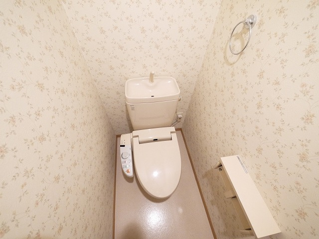 セントポーリア（大安寺）のトイレ|ゆったりとした空間のトイレです